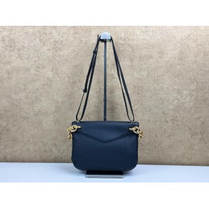 BOTTEGA VENETA 667398 MOUNT ENVELOPE SHOULDER BAG